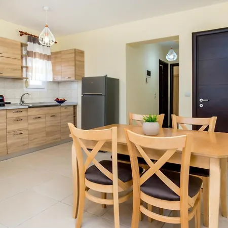 Appartement House Litsa 1 In