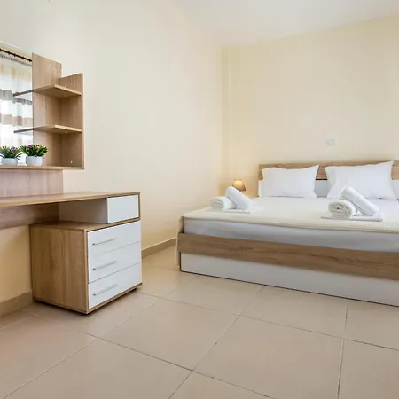 House Litsa 1 In Потос