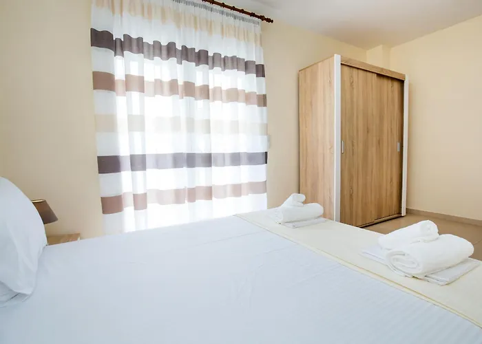 House Litsa 1 In Apartment Potos
