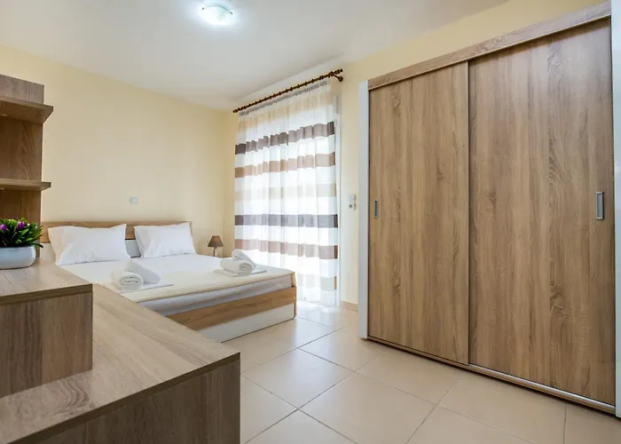 House Litsa 1 In