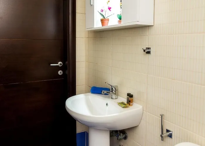 House Litsa 1 In *